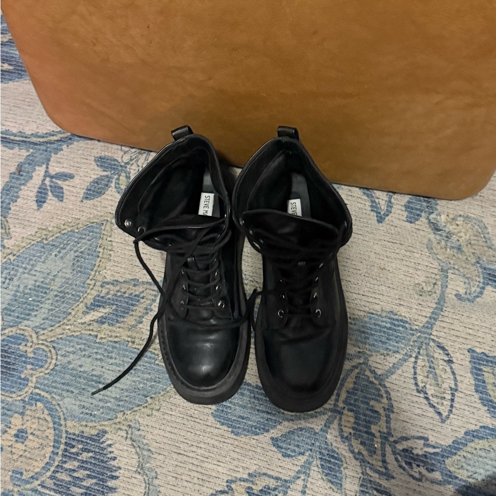 Steve Madden Black Leather Moto Boots - Picture 4 of 5